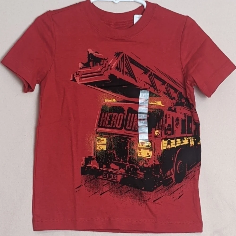 Carter's Red Fire Truck Short Sleeve Graphic Boys Tee size 2T